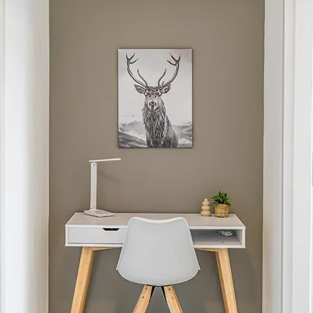 A8 Ruhiges 3-zimmer-studio Mit Balkon Apartament *